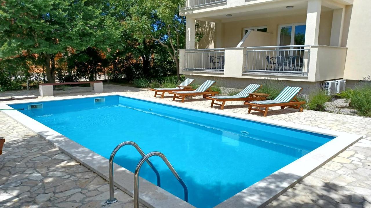 Ivica Apartment *