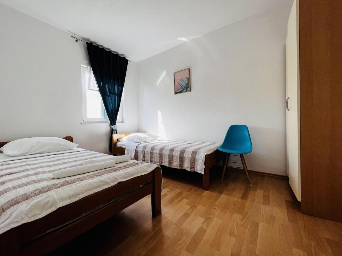 Apartment Ivica *