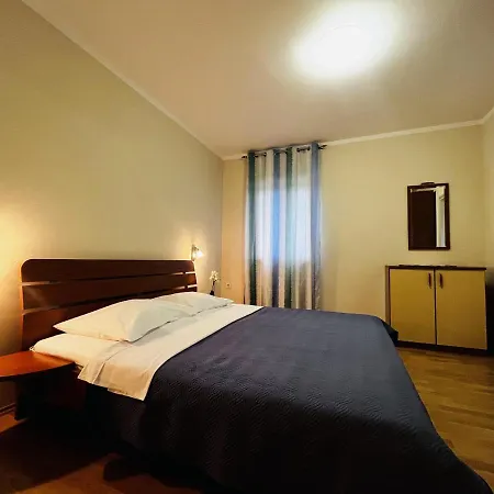 Apartmani Ivica Krk Town Exterior photo