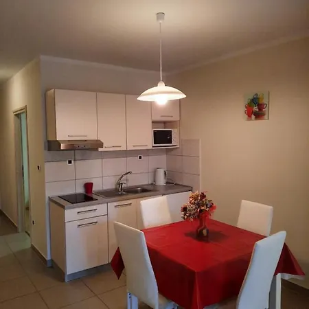 Apartmani Ivica Krk Town Exterior photo