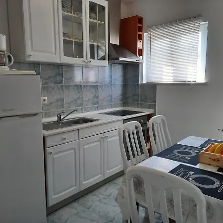 Apartmani Ivica Krk Town Exterior photo